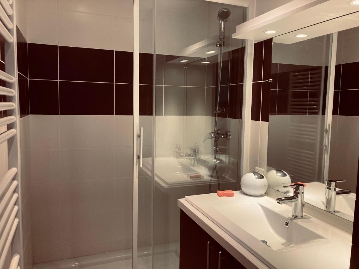 Standing, Luminosite A 100M De La Mer, T3 Prestige Сент-Илер-де-Рье Экстерьер фото