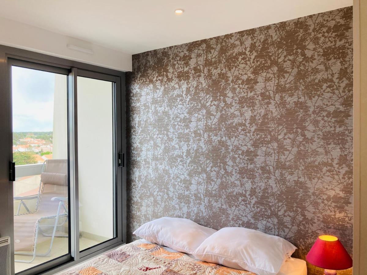 Standing, Luminosite A 100M De La Mer, T3 Prestige Сент-Илер-де-Рье Экстерьер фото